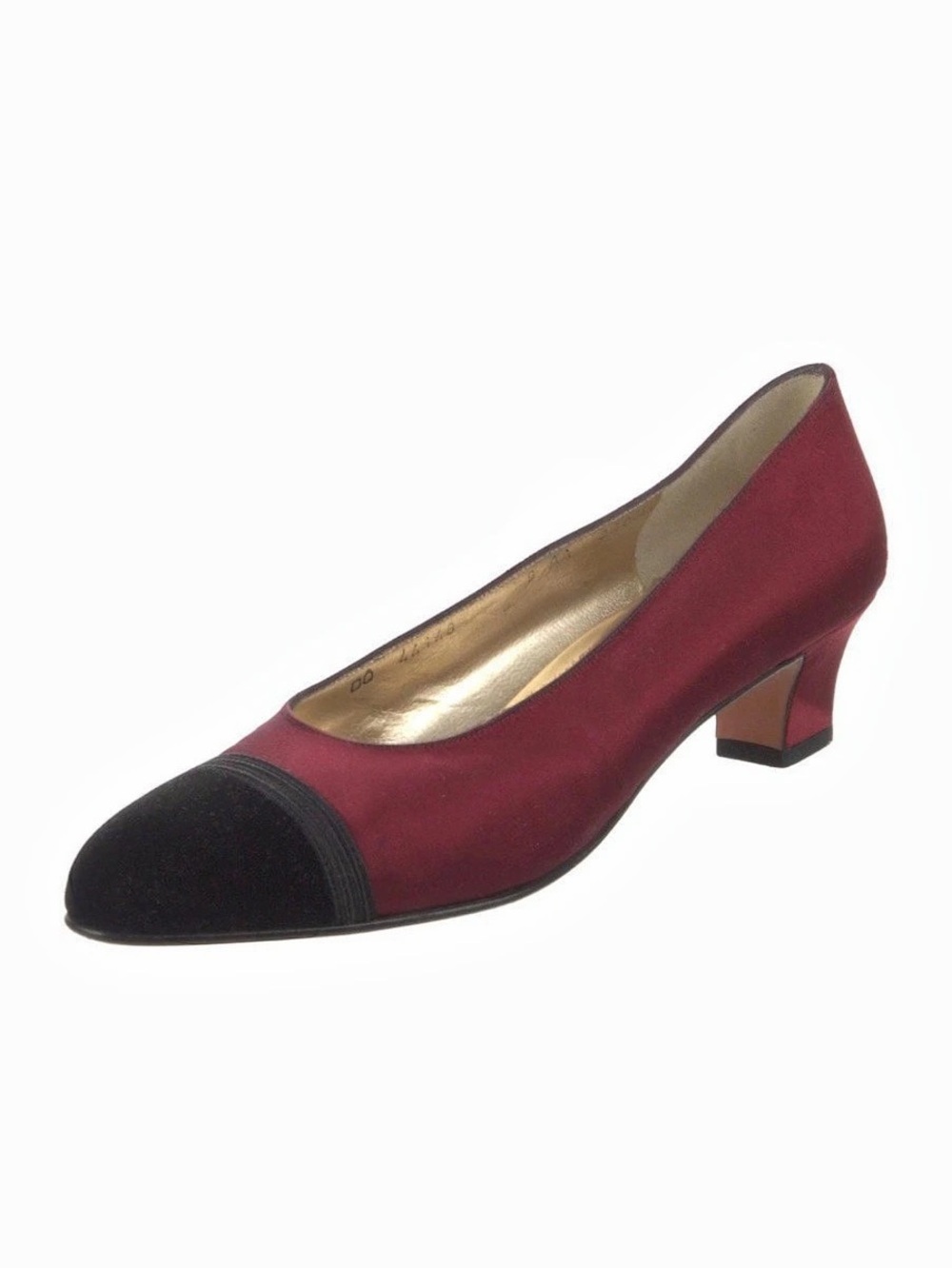 Vintage Salvatore Ferragamo Velvet Pointed Toe Cap low heels US 9 AA burgundy